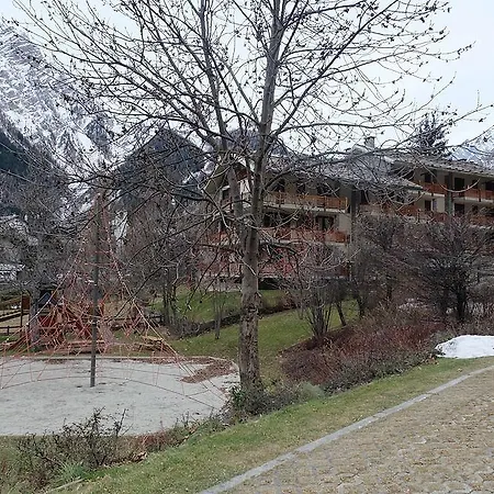 Vicino Courmayeur